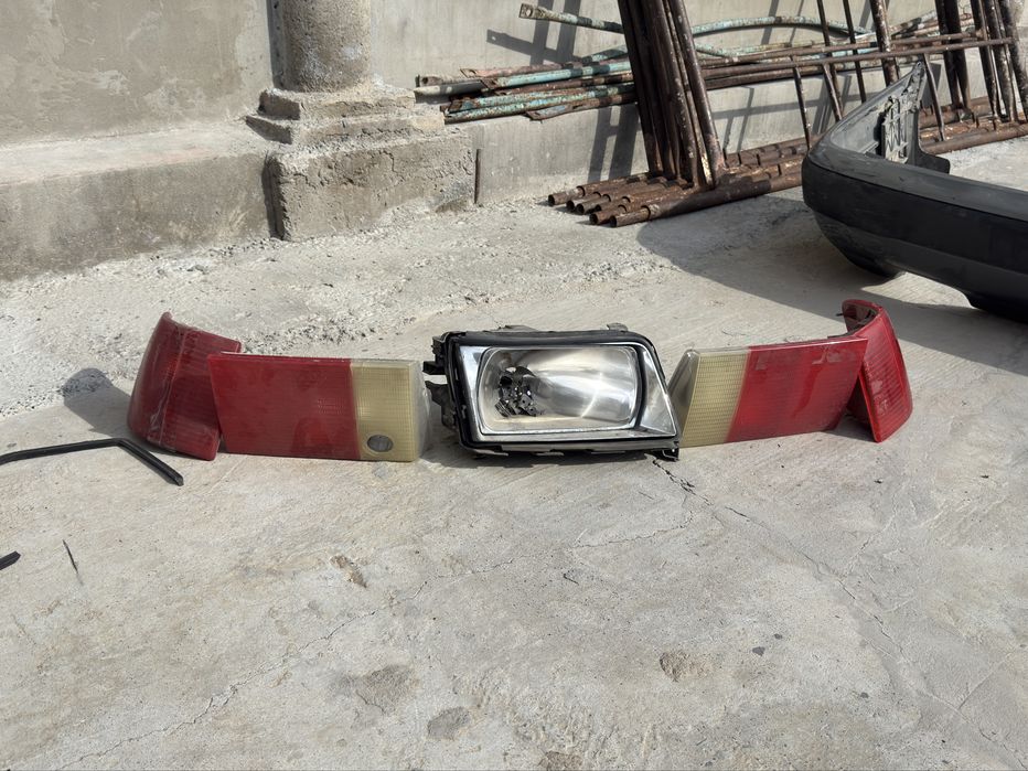 Ауди 100 C4 заднии фары