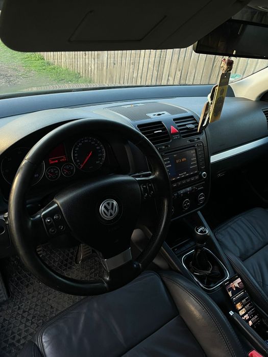 Vând Volkswagen jetta 2006 1.9 BKC