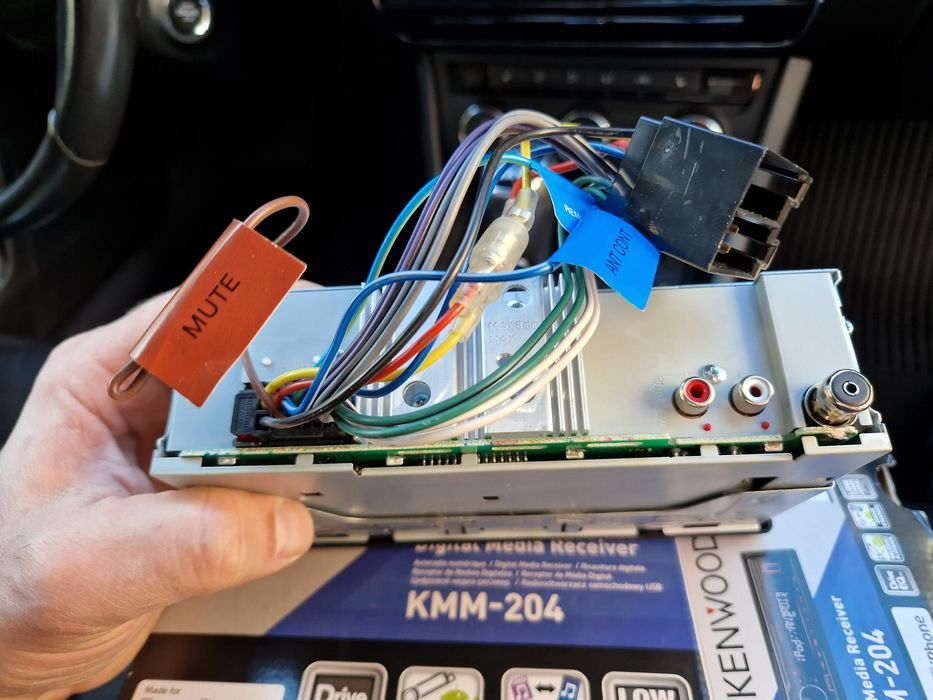 Kenwood kmm 204 Mp3 плеър