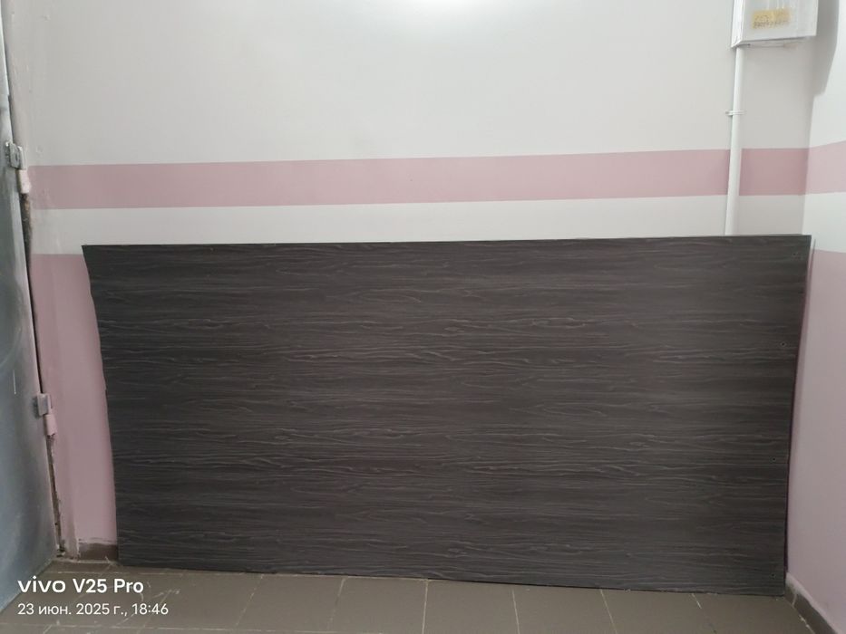 Продам шпон-панель в хорошем состоянии 2 листа