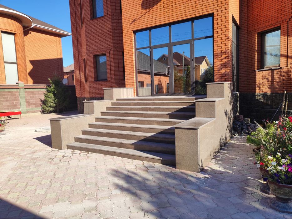 Лестница гранит мрамор Алматы