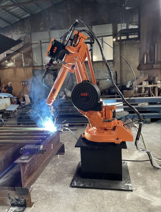 Заваръчен робот АВВ - Робот за заваряване - Welding robot ABB