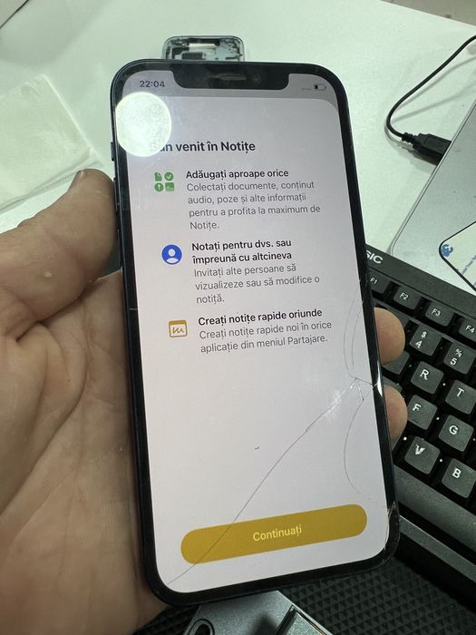 Display iPhone 12 / 12 Pro Original - Fisurat LCD Sticla Ecran