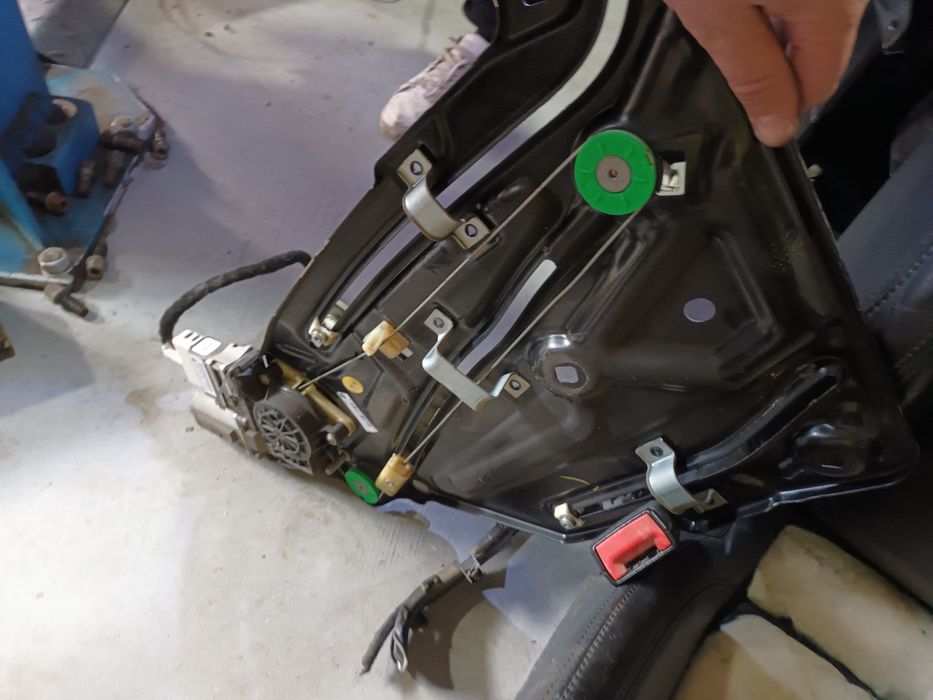 Macara geam  fata spate stanga dr Volkswagen eos  2004-2009