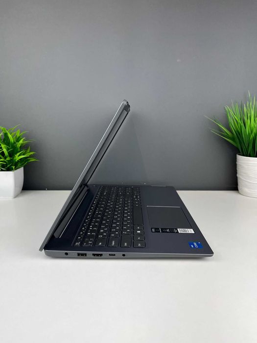 Lenovo Core i5/12 пок, 12689а3606