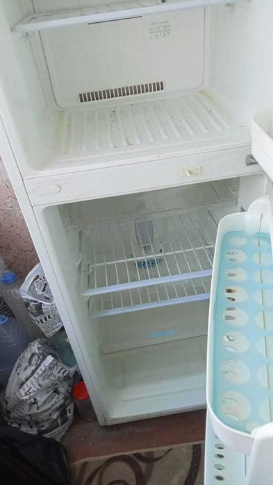 продам холодильник