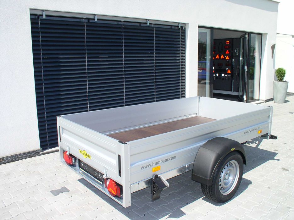 Remorca Humbaur cu sistem de franare