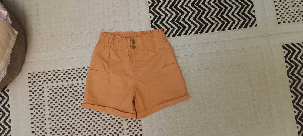 продам шорты для девочки