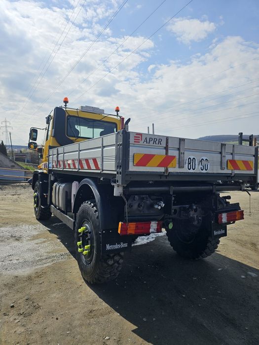 Mercedez Benz Unimog U500 an 2009