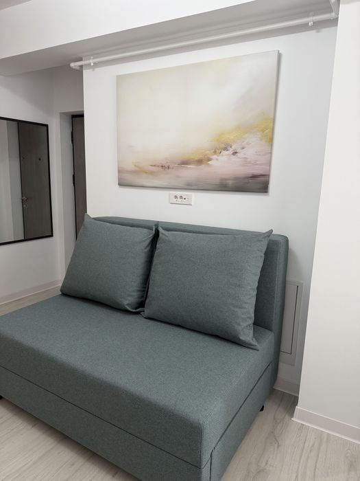 Proprietar inchiriez apartament 2 camere loc de parcare central Otopeni