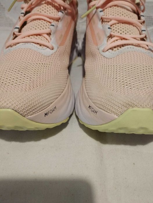 NIKE ДАМСКИ МАРАТОНКИ в розово и зелено, лято 2026г.