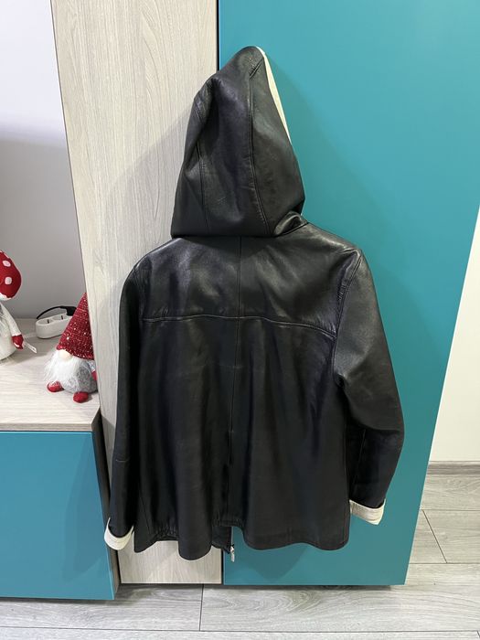 Vând geaca de piele naturală