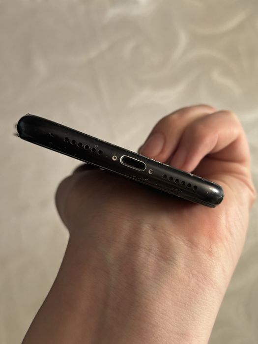 Айфон xr 64гб акб 79