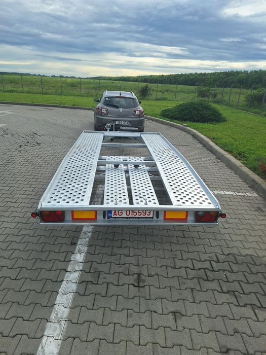 Inchiriez/inchiriere/remorca platforma/trailer auto 2000 kg