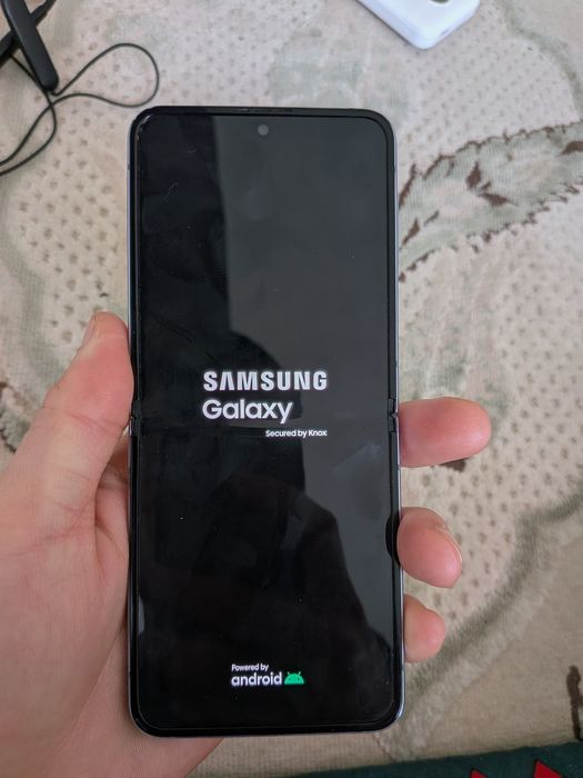 Самсунг Z Flip 4 256гб