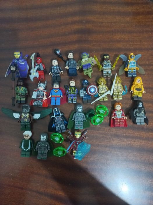 Лего фигурки супергерои