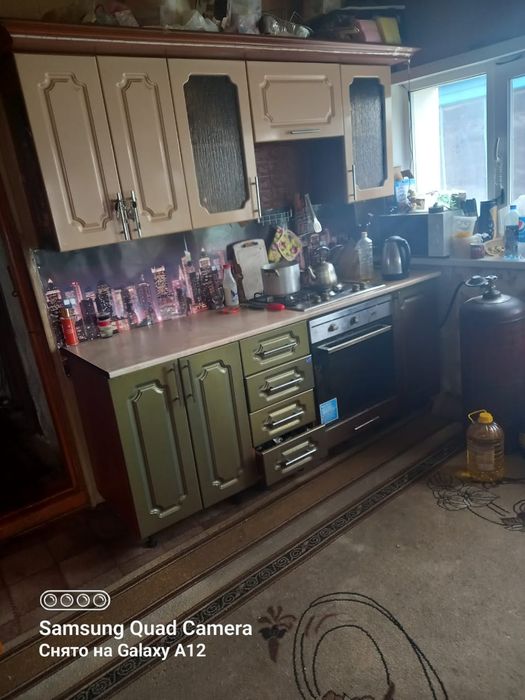 Продам благоустроенный бревенчятый дом