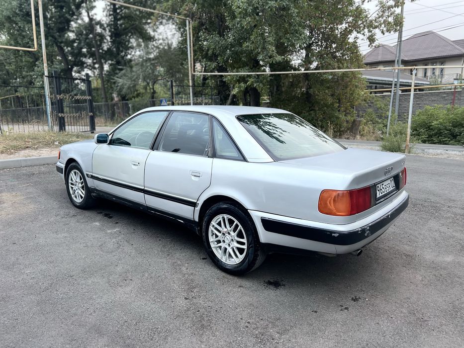 Ауди 100 2.3 куб