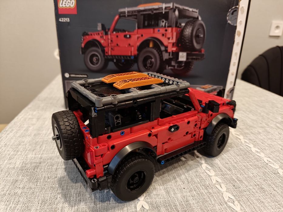 Lego Ford Bronco 42213