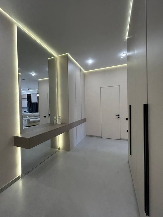 Элитный комплекс Мухташам 67м²+16м² терраса 2-ком., новая меблирована