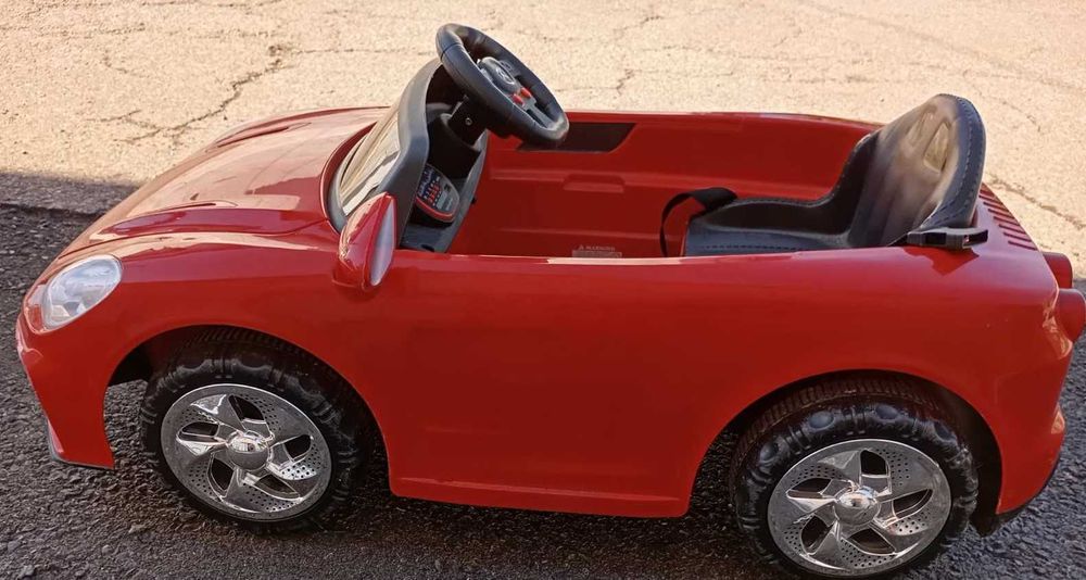 Детска електрическа кола с дистанционно управление