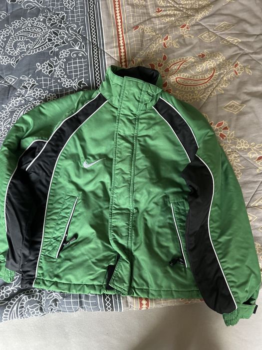 Детско яке nike като ново