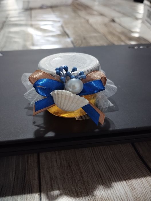 Подаръчета за гости - бурканчета с мед