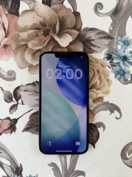 Продам Iphone 13 256gb