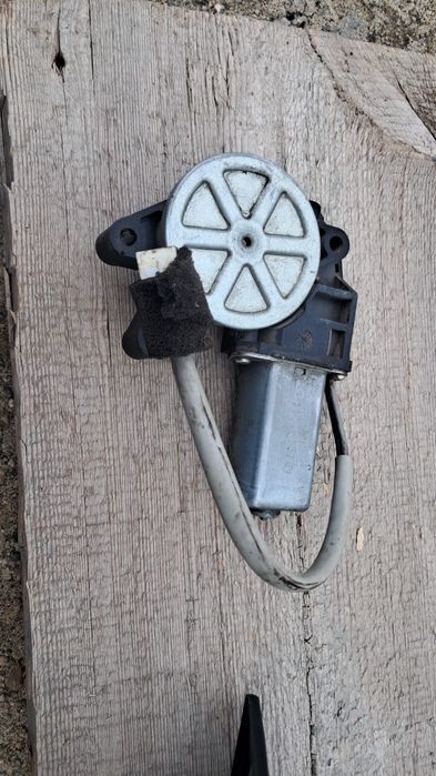 Продам запчасти на ваз 2115