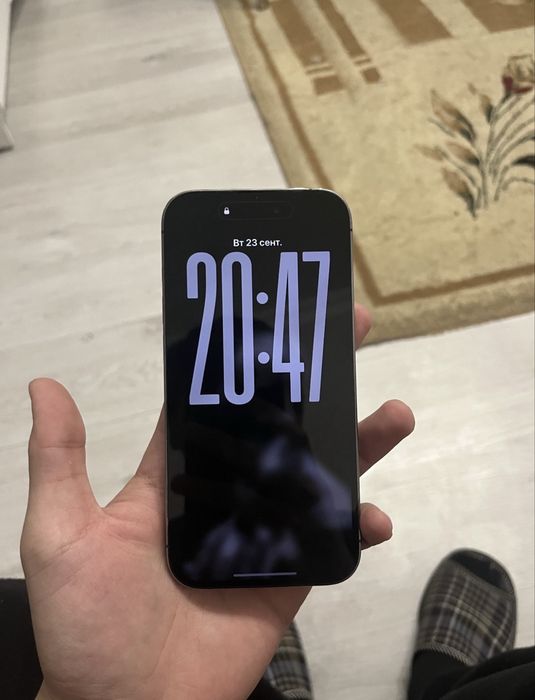 Продаю Iphone 14 pro