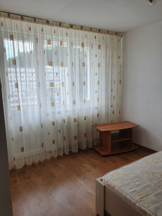 Inchiriez apartament 2 camere situat pe B dul Dacia Piatra Neamț