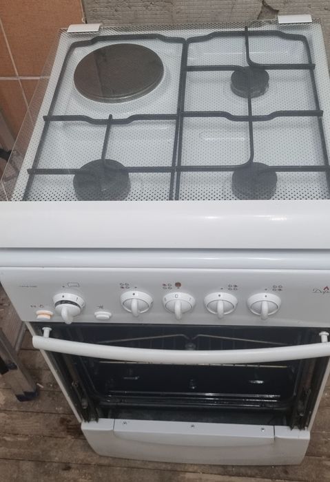 Продается газовая плита