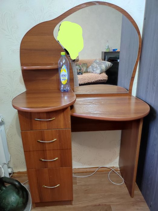 Туалетный столик