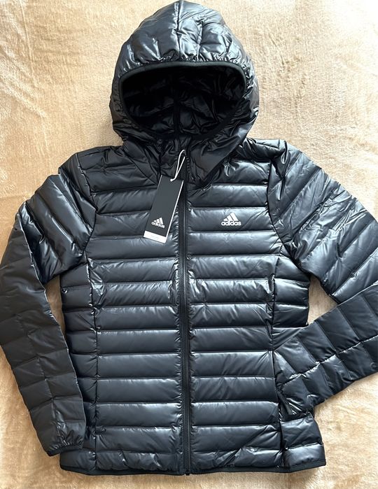 Geaca Adidas dama cu puf geaca toamna primavara marime  M