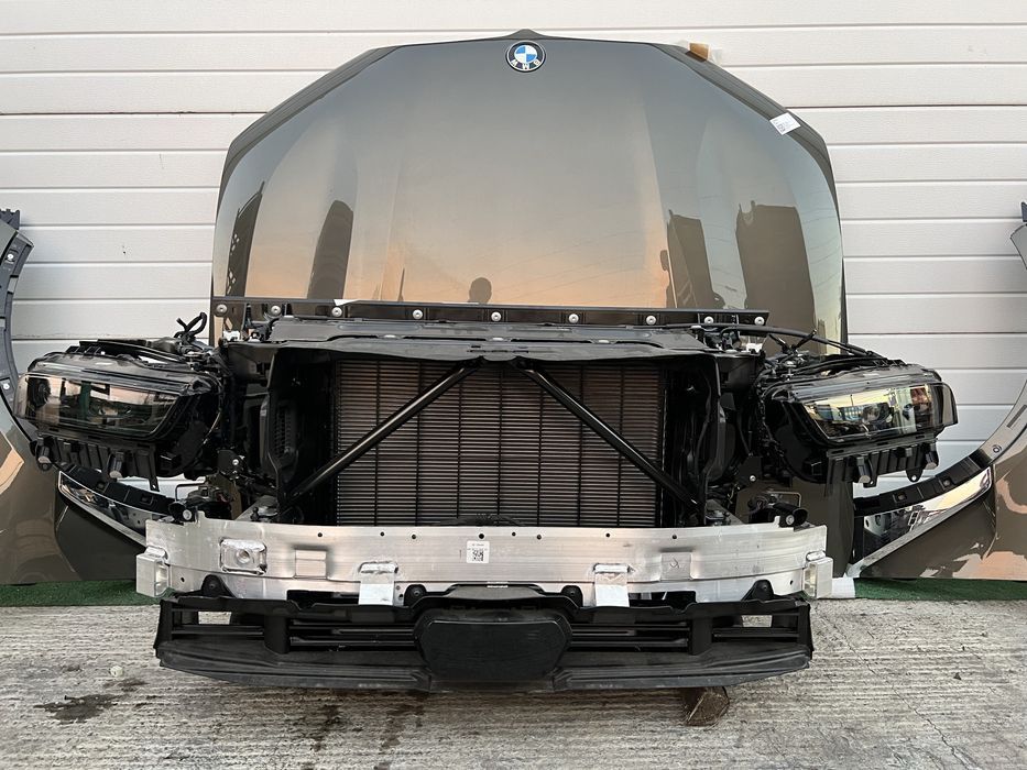 Față completă BMW X7 G07 LCi