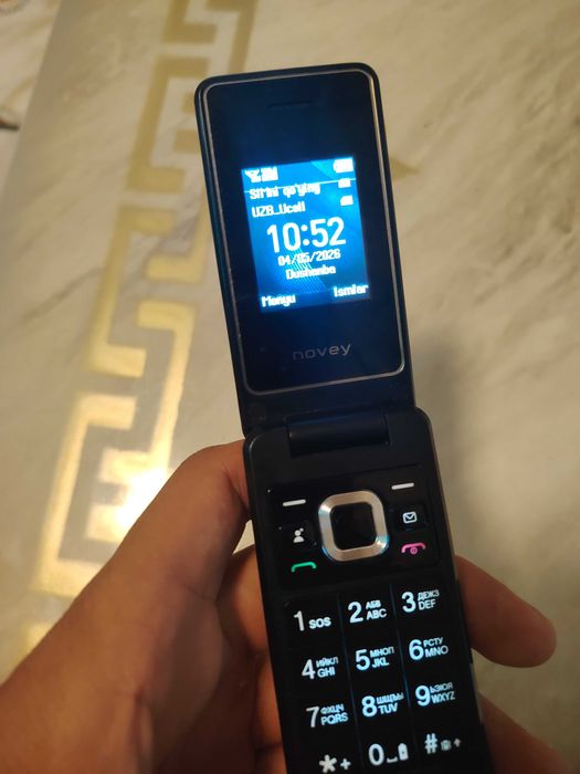 Novey model telefon
