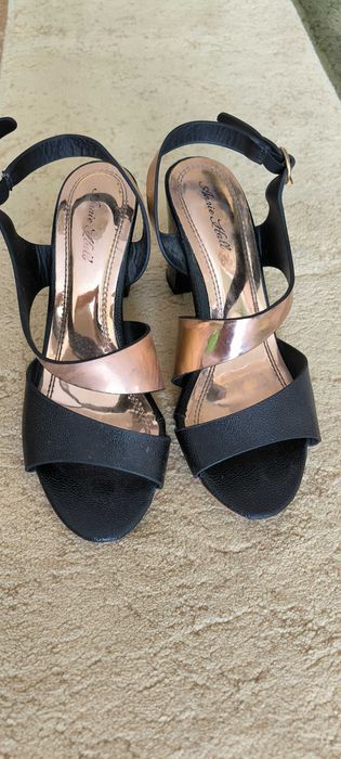 Босоножки, 38 размер