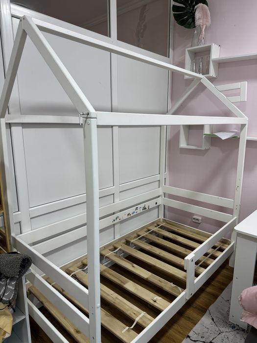 Продам десткий кровать