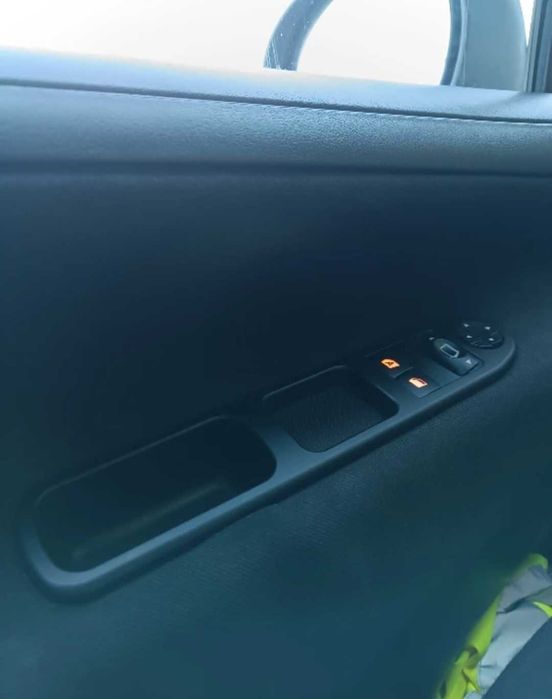 Конзола Бутони Ел. Стъкла Ситроен CITROEN C3 Picasso PEUGEOT 207 Пежо