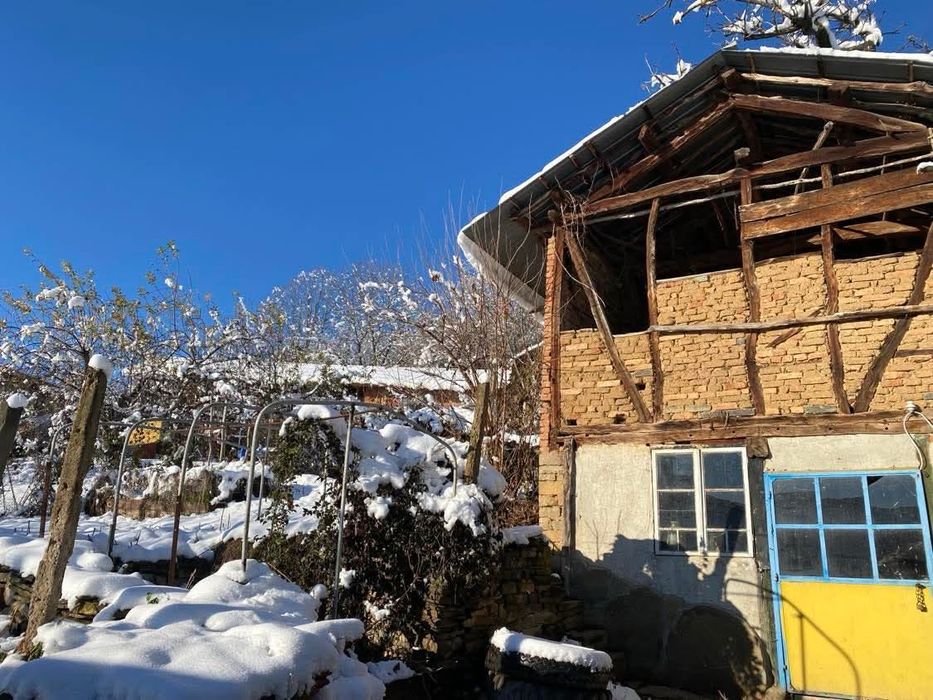 Продава се Къща в Троян - 628 кв.м за 53 €/кв.м - Снимка #18