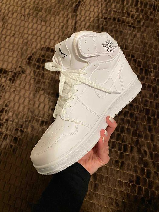 Adidasi Ghete Air Jordan 1 Retro Full White