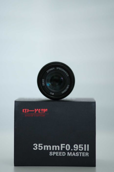 Mitakon Speedmaster 25mm f/0.95 за Olympus/Panasonic (М. 4/3 байонет)