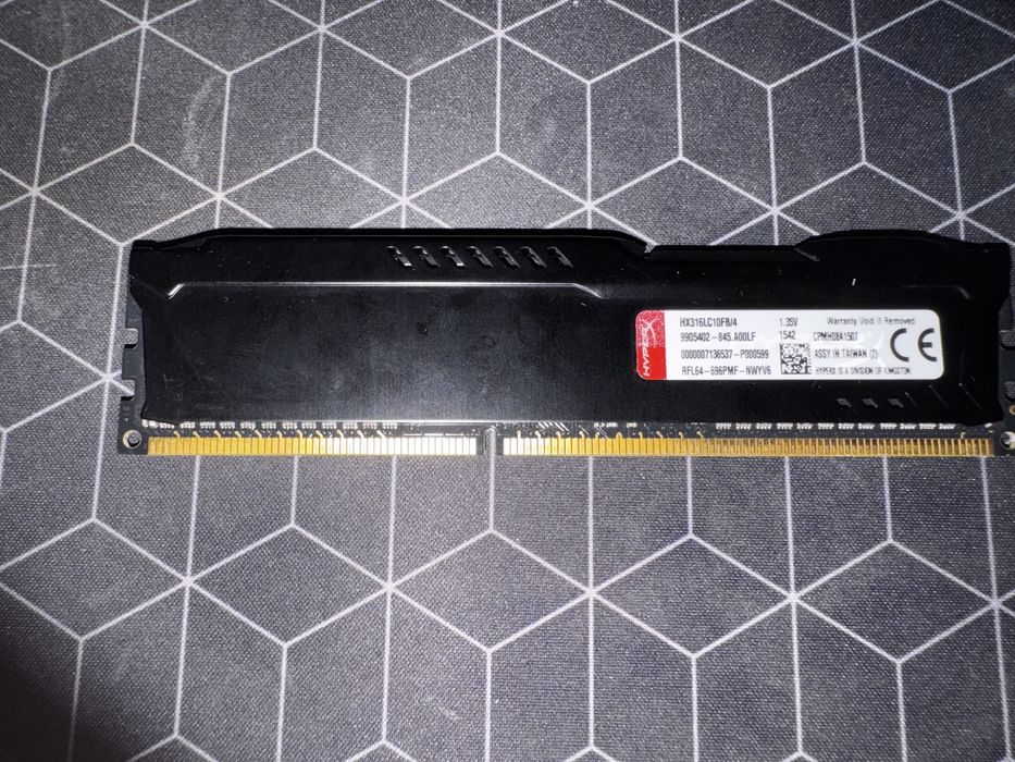 Vând memorie ram 4gb ddr 3