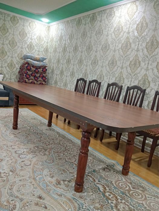 Продам Стол гостиный