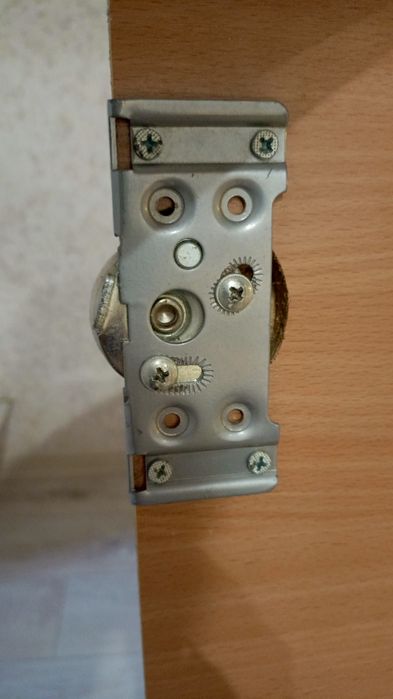 Продам двери купе для встроенного шкафа