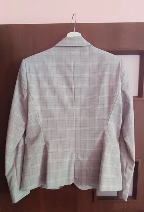 Sacou Zara masura 42 EUR/ 10 USA/32 MEX