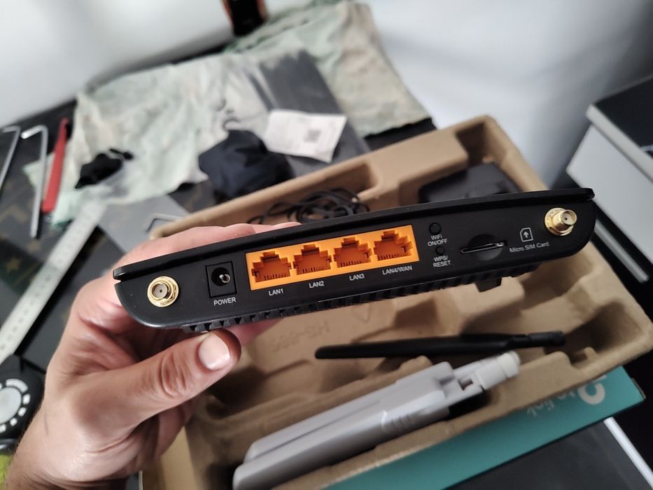 Ритери  TP-LINK ARCHER  A64/MR400