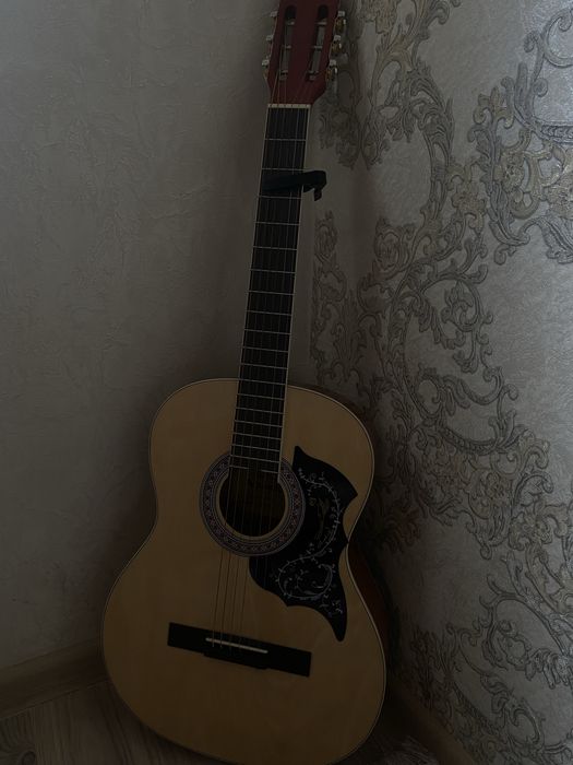 Гитара Адагио новая без повреждений