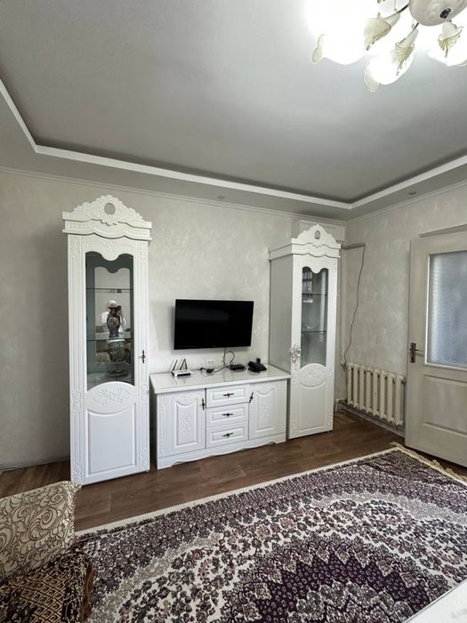 Аренда 2 хона 3 хона қилинган квартира Ганга кафе Флория срочно ижара