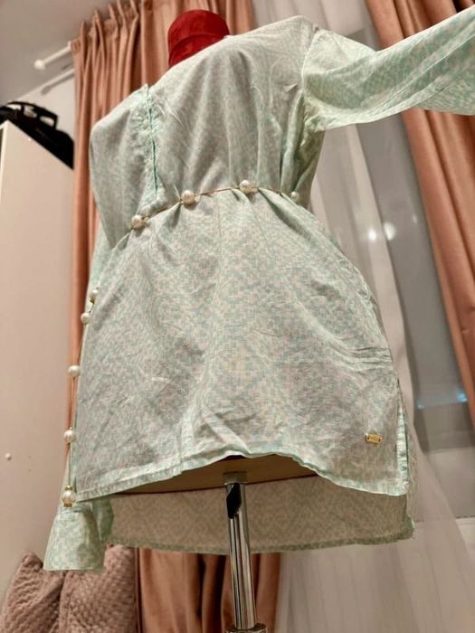 Cămașa vaporoasă Tommy Hilfiger in carouri baby blue marimea M